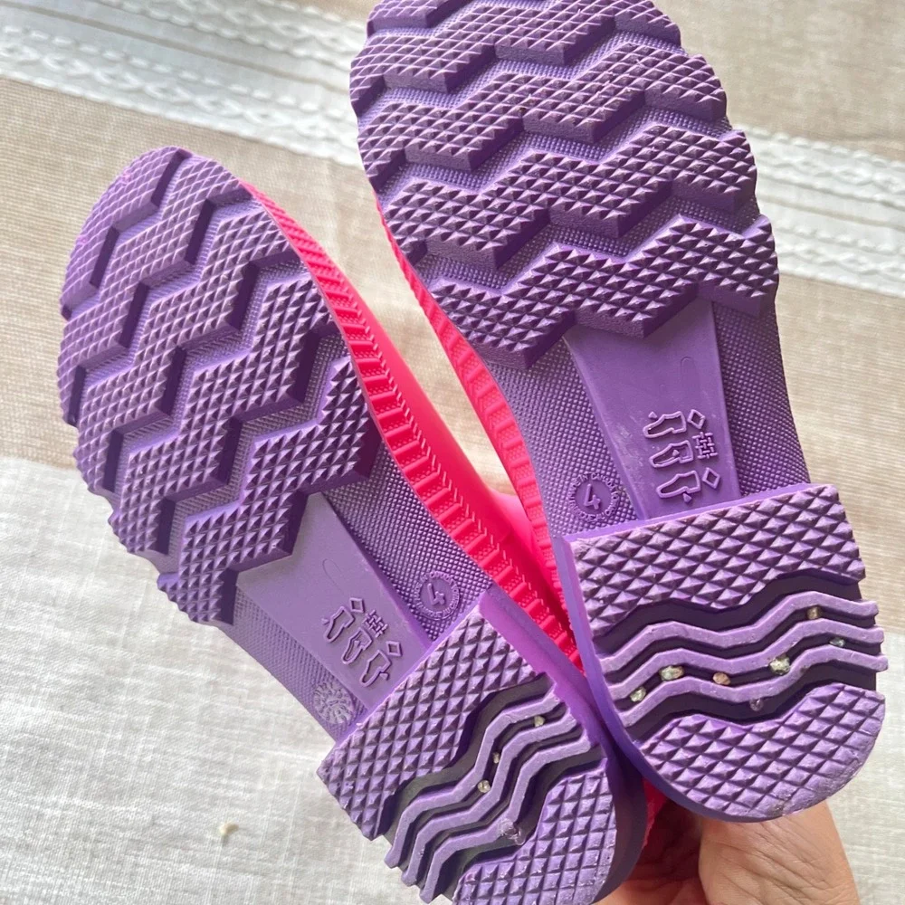 Kamik Stomp Kids Rain Boots Pink Purple Waterproof Rubber Size 4 Made in Canada